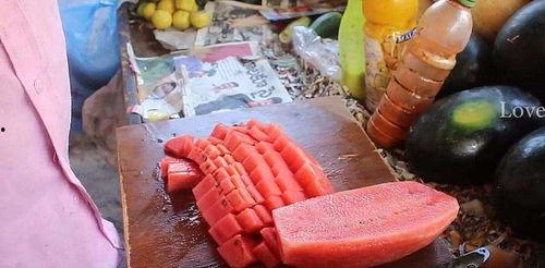 荷兰街吃瓜,热闹非凡的吃瓜现场，揭秘街头美食文化